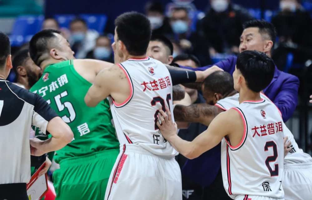 关于今夜欧超杯传出新动向，辽宁本钢内部沟通，管理层表态：更衣室稳定，团队化学反应显著的信息-英雄联盟